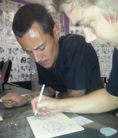 tattoo training student at Skinart