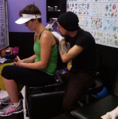 tattoo training student at Skinart