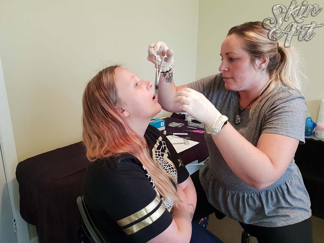 Skinart body piercing training archive photograph 40