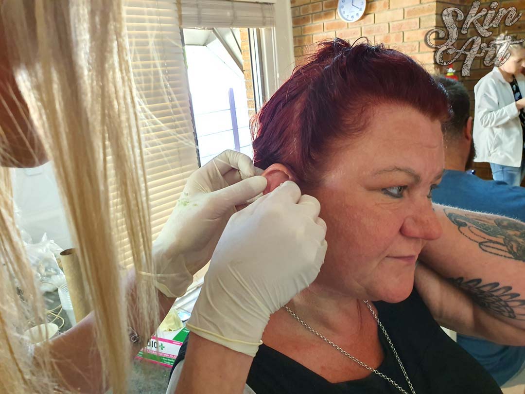 Skinart body piercing training archive photograph 32